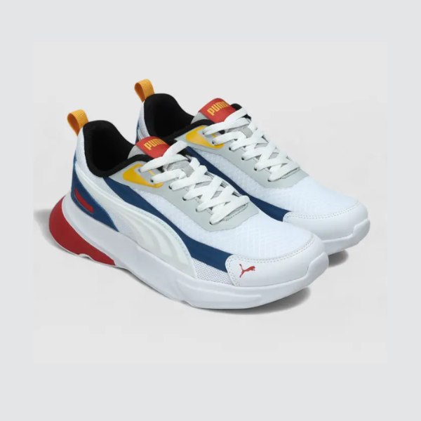 Rungryp Running Shoes For Men  (White)